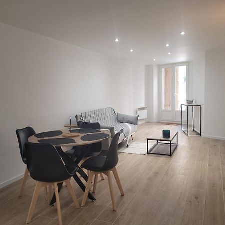 Appartement Au Coeur Du Village Malaucène Екстериор снимка